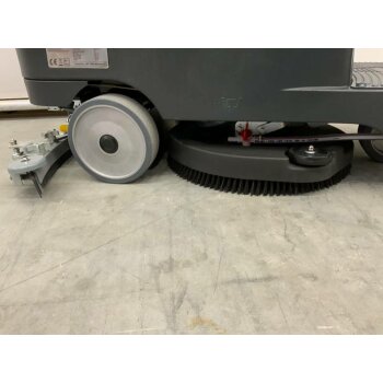 Kremer KR-70 Selbstfahrende Kehrmaschine Scheuersaugmaschine Aufsitzkehrmaschine