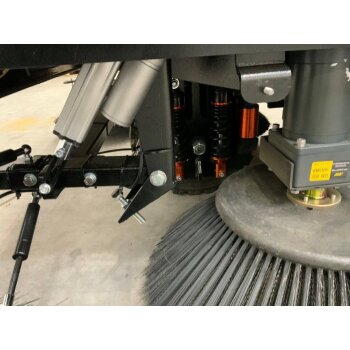 Kehrmaschine Akkubetrieben mit Kabine Daewoo 1200W 12.000 m²/h DAS100