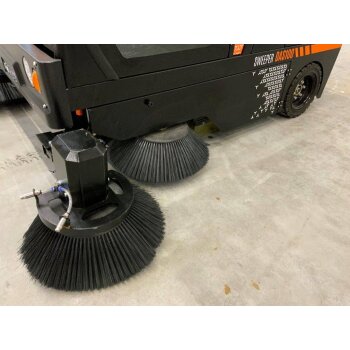 Kehrmaschine Akkubetrieben mit Kabine Daewoo 1200W 12.000 m²/h DAS100